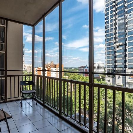Center Downtown! King Bed! Private Balcony! Pt8I Villa Атланта Екстериор снимка